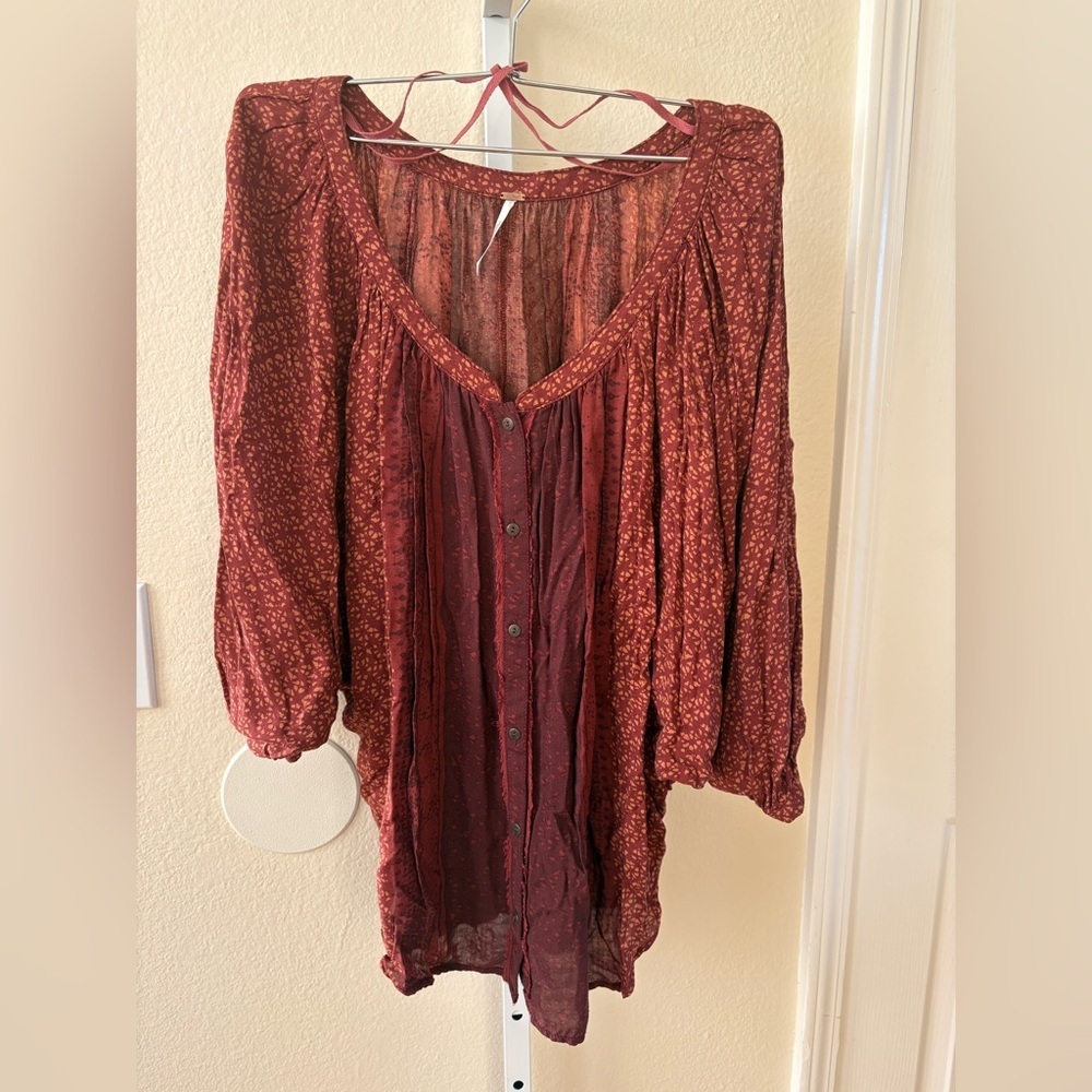 Free People Days of Romance Batwing Blouse in Burgundy - Size XS - Picture 3 of 5